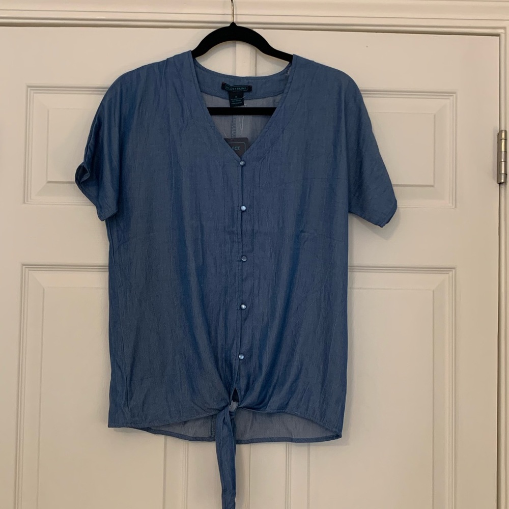 NWT Denim Chambray Button Down Tie Front Short Sleeve Top